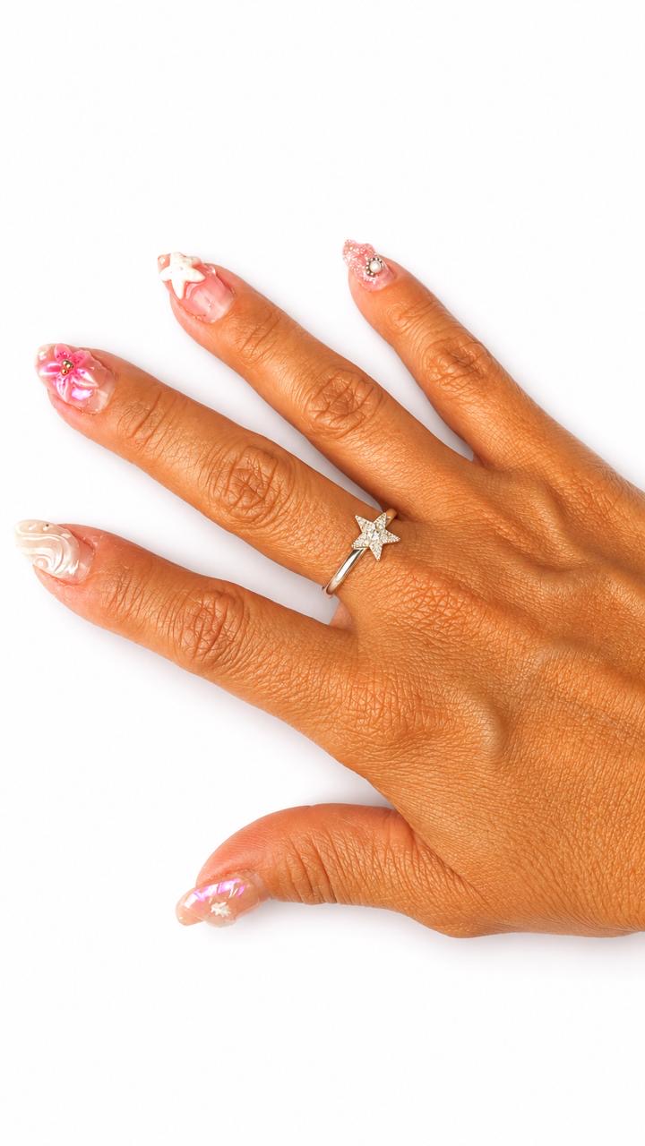 Anillo estrella circonias